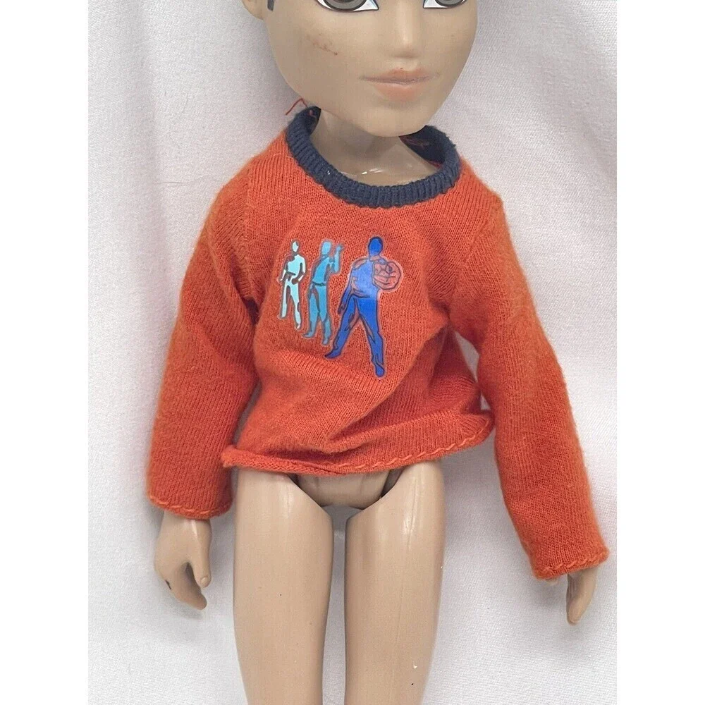Bratz Boyz Boy EITAN Doll Brown Hair Brown Eyes Navy Blue Shorts No Legs 2003